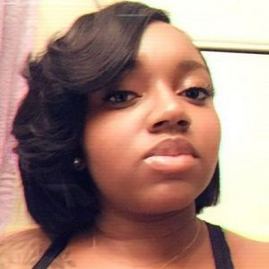 Meet your Posher, Antonia